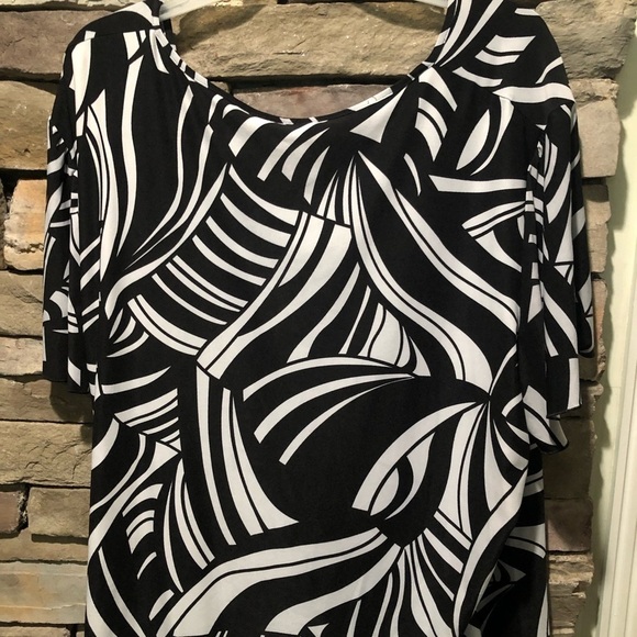 Cato size 26/28W Cross-Front Pullover Top Black & White - Picture 4 of 10